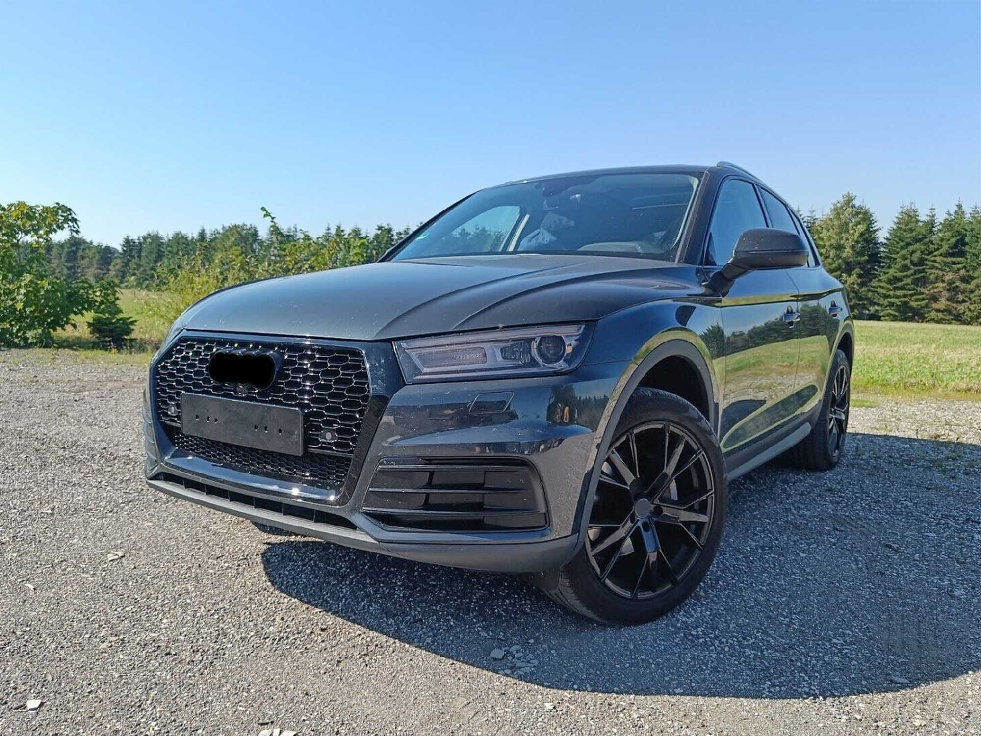 Gloss Black Honeycomb Front Mesh Grille for AUDI Q5 SQ5 2018 2019 2020 - Image 3