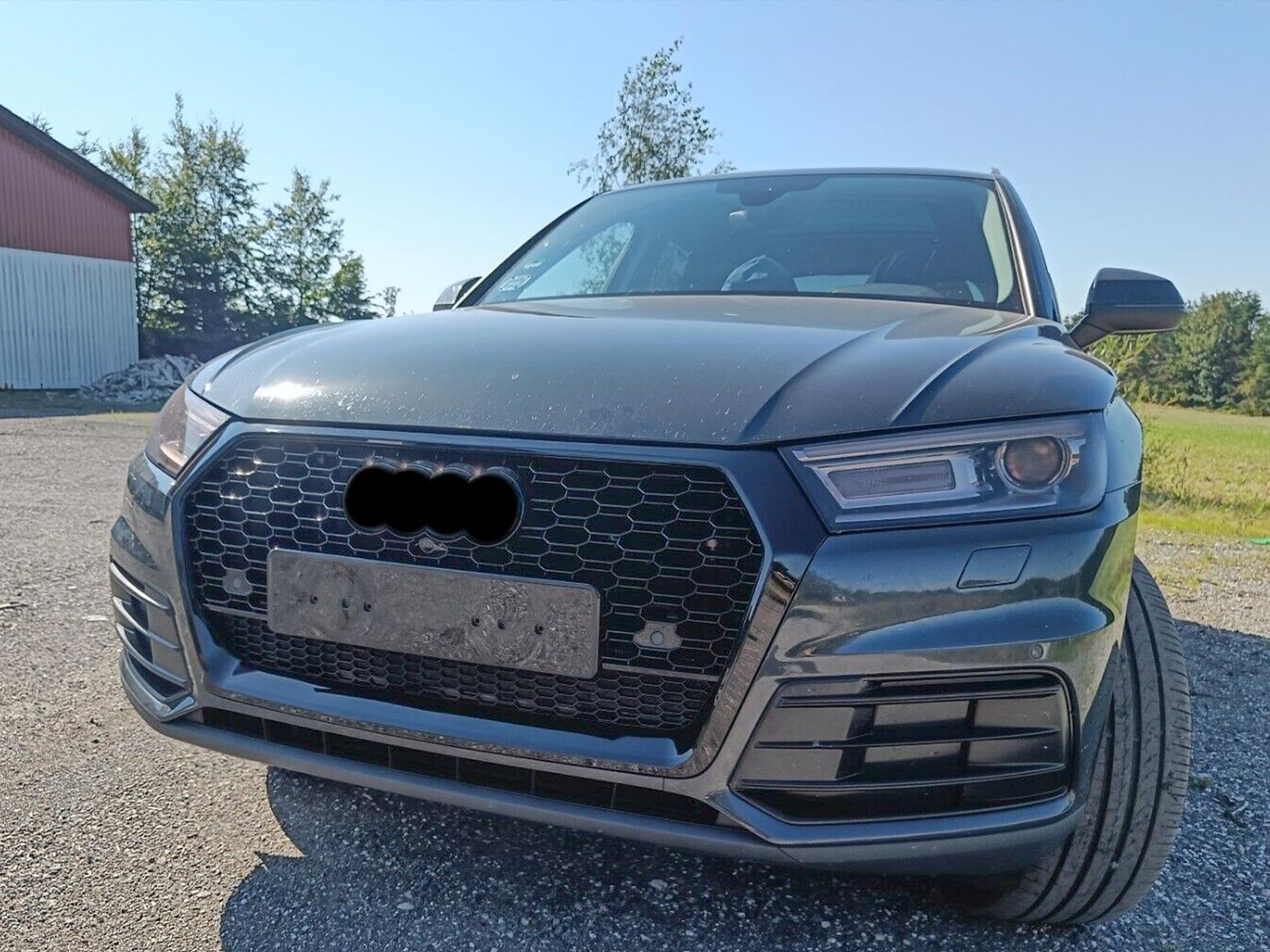Gloss Black Honeycomb Front Mesh Grille for AUDI Q5 SQ5 2018 2019 2020 - Image 5