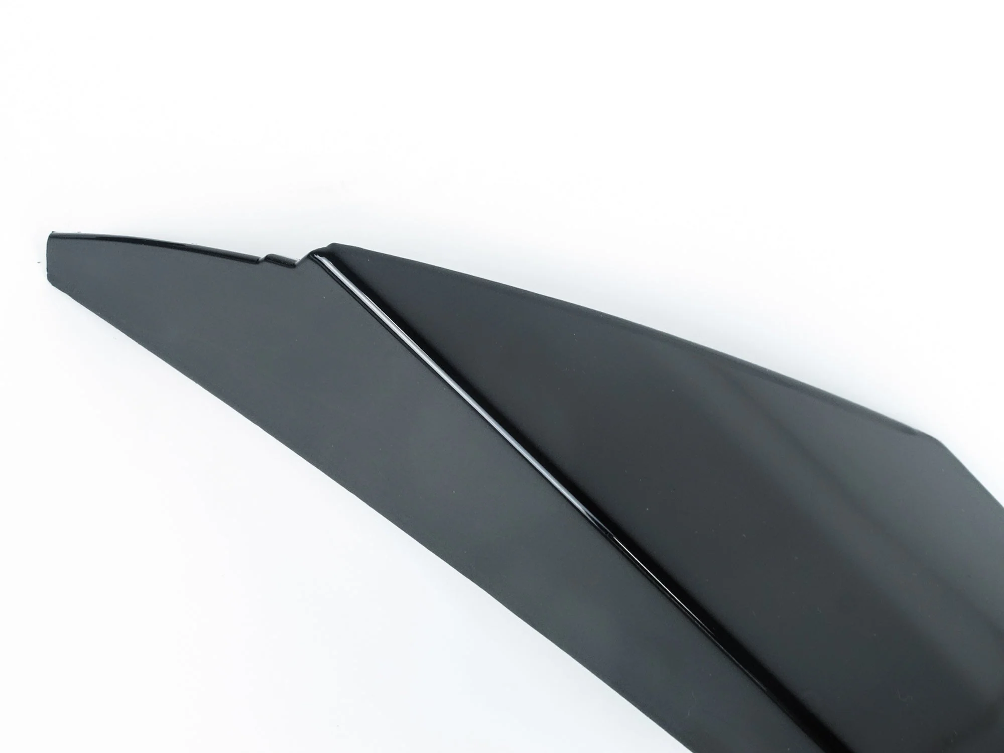 Gloss Black Rear Window Spoiler For VW Golf MK8 TSI TDI 2022-2024 - Image 9