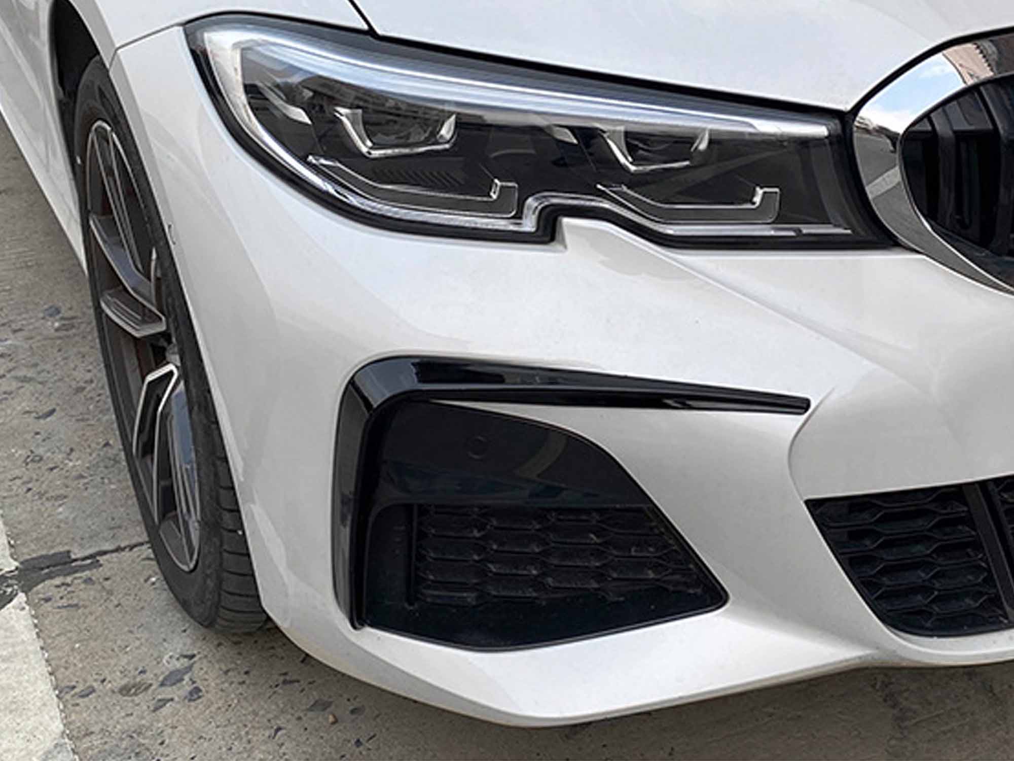 Gloss Black Front Bumper Air Vent Fog Light Eyelid for BMW G20 330i M340i 2019-2022 - Image 3