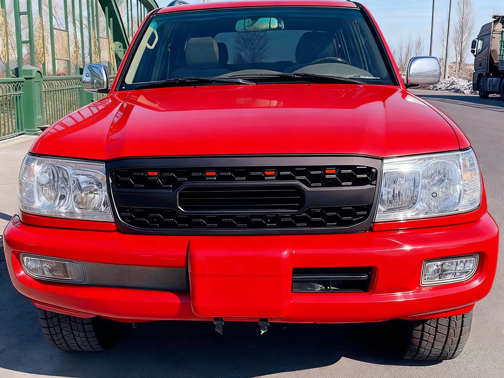 Black Front Bumper Upper Grille w/ LED Light Fit For 1998-2006 Toyota Land Crusier LC100 - Image 2