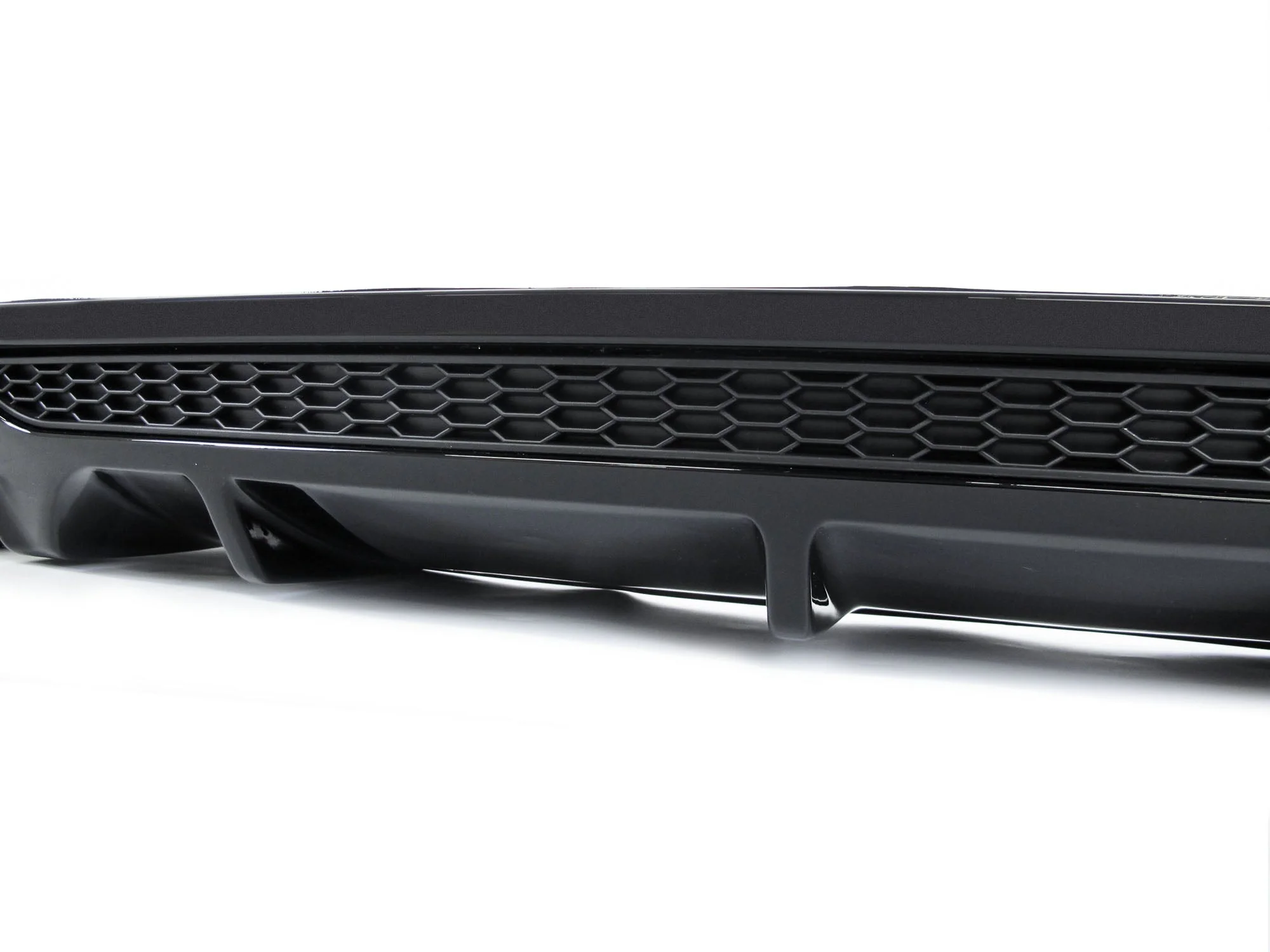 Black Rear Diffuser + Exhaust Tips For Audi B9 A4 S-line 2017-2019 - Image 7