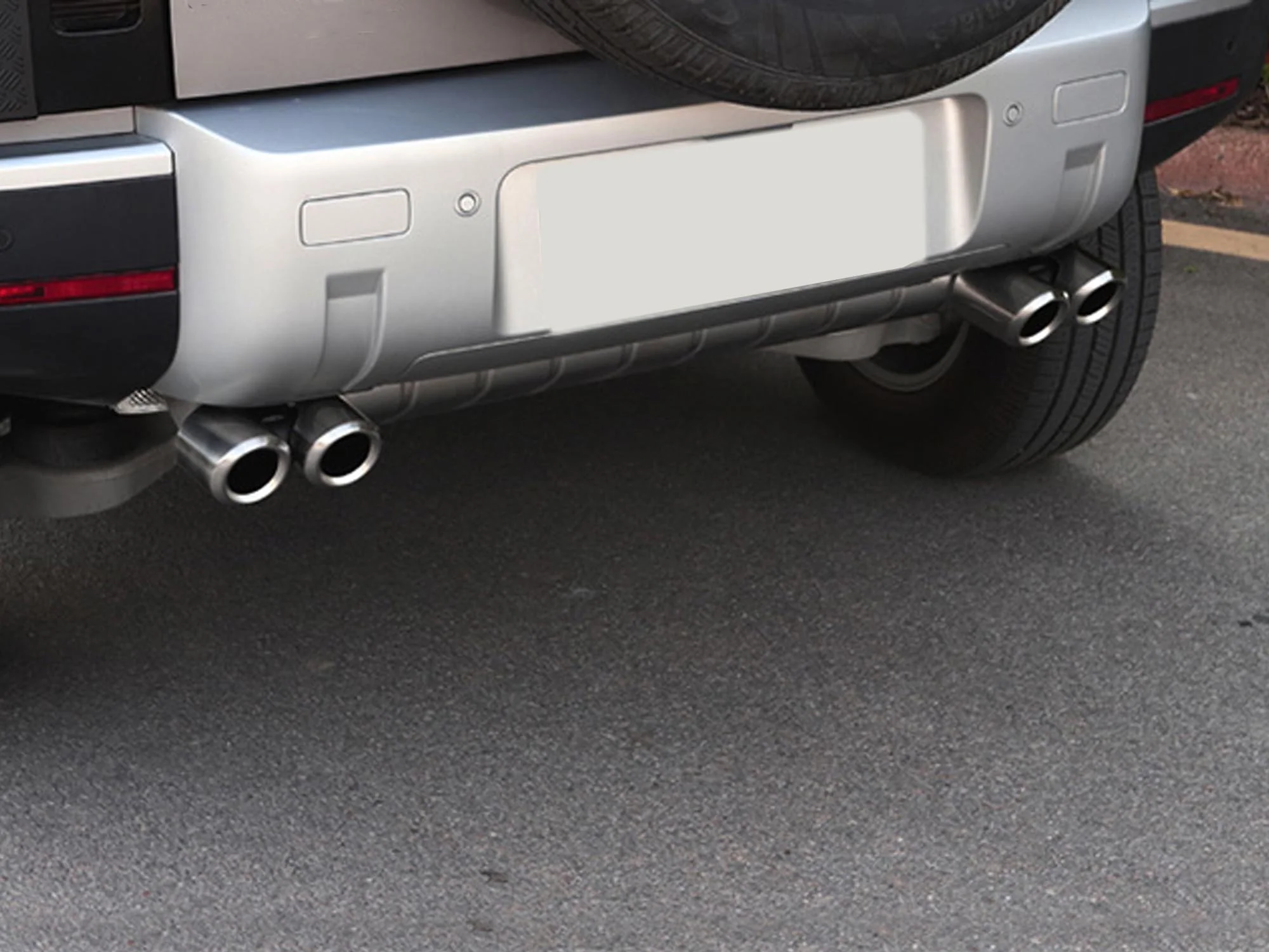 Brushed Chrome Exhaust Tips For 2020-2026 Land Rover Defender 90 110 130 2.0L - Image 2
