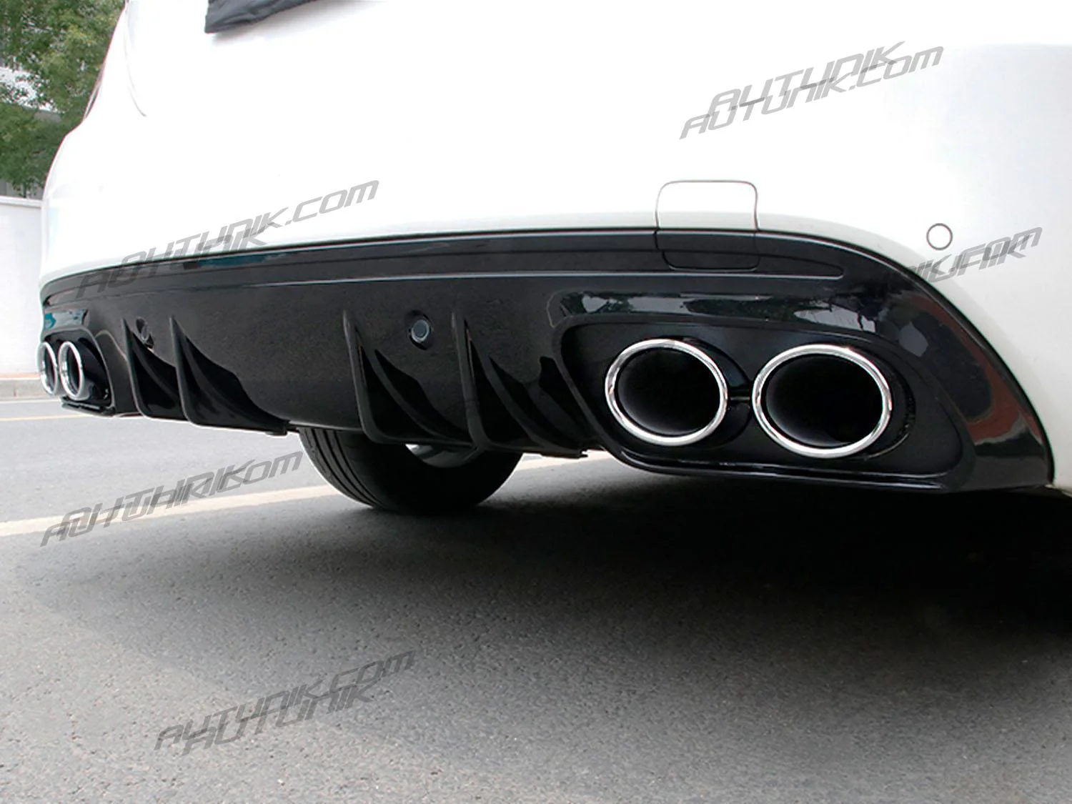 Rear Diffuser & Chrome Exhaust for Mercedes W205 Sedan C250 C300 C450 C43 AMG Pack 2015-2021 di28 - Image 5