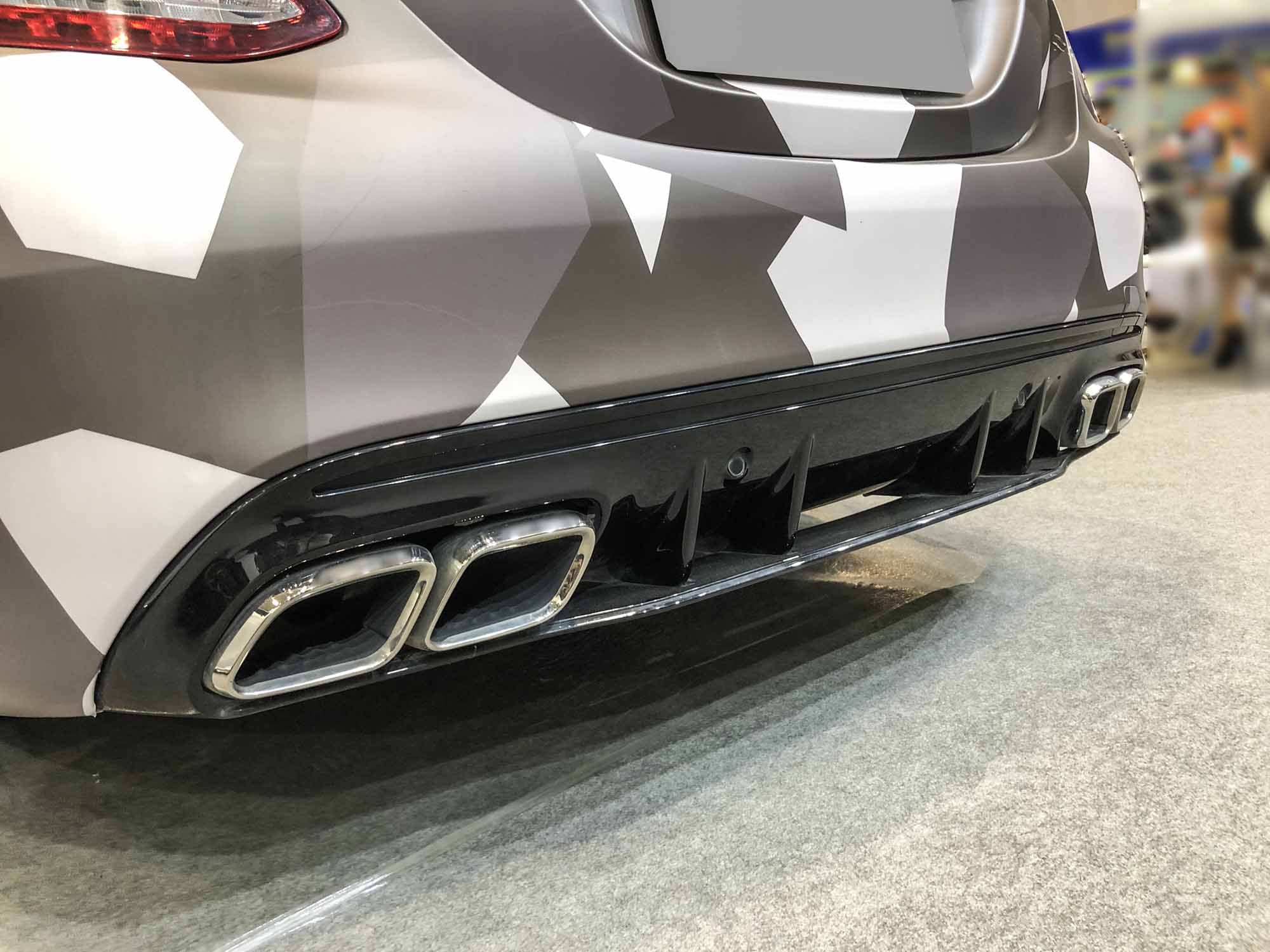 Gloss Black Diffuser w/ Chrome Exhaust Tips For Mercedes W205 Sedan C250 C300 C43 Sedan AMG Line 2015-2021 - Image 2