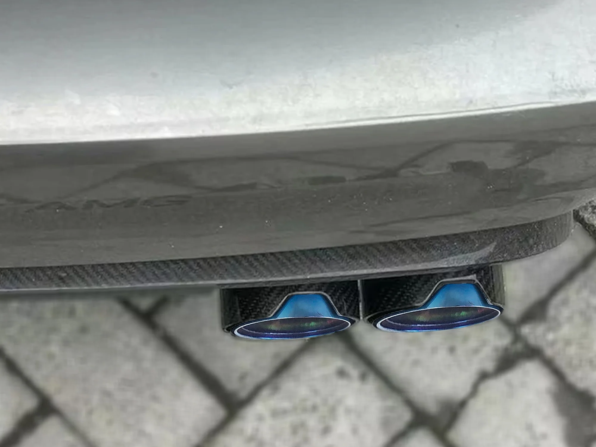 2.75" In 3.5" Out Carbon Fiber Blue Exhaust Tips 4PCS Set For Audi S4 S5 S6 S7, BMW 3/4 Series, Ford Mustang GT, Genesis G70, Kia Stinger - Image 4