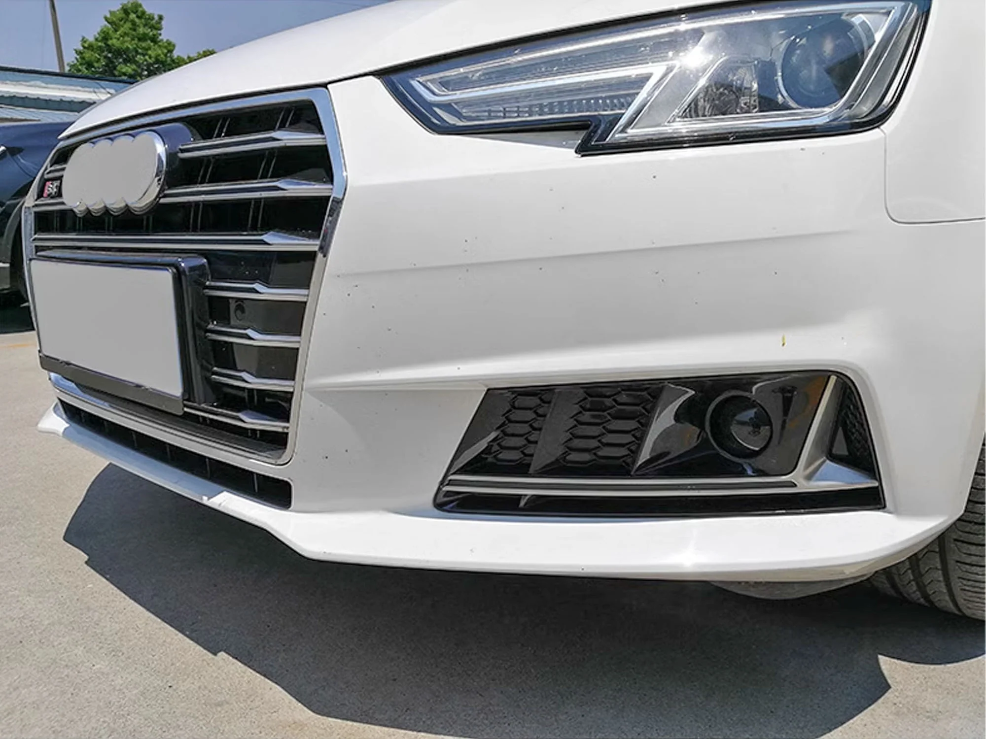 Chrome/Black Fog Light Cover Grille for Audi A4 B9 Non-Sline 2017 2018 2019 - Image 3