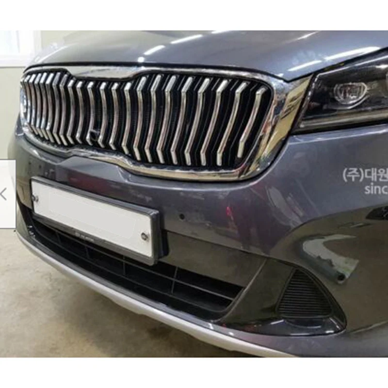 Chrome / Black Front Bumper Upper Grille Radiator Fits For KIA Sorento 2019 2020 - Image 5