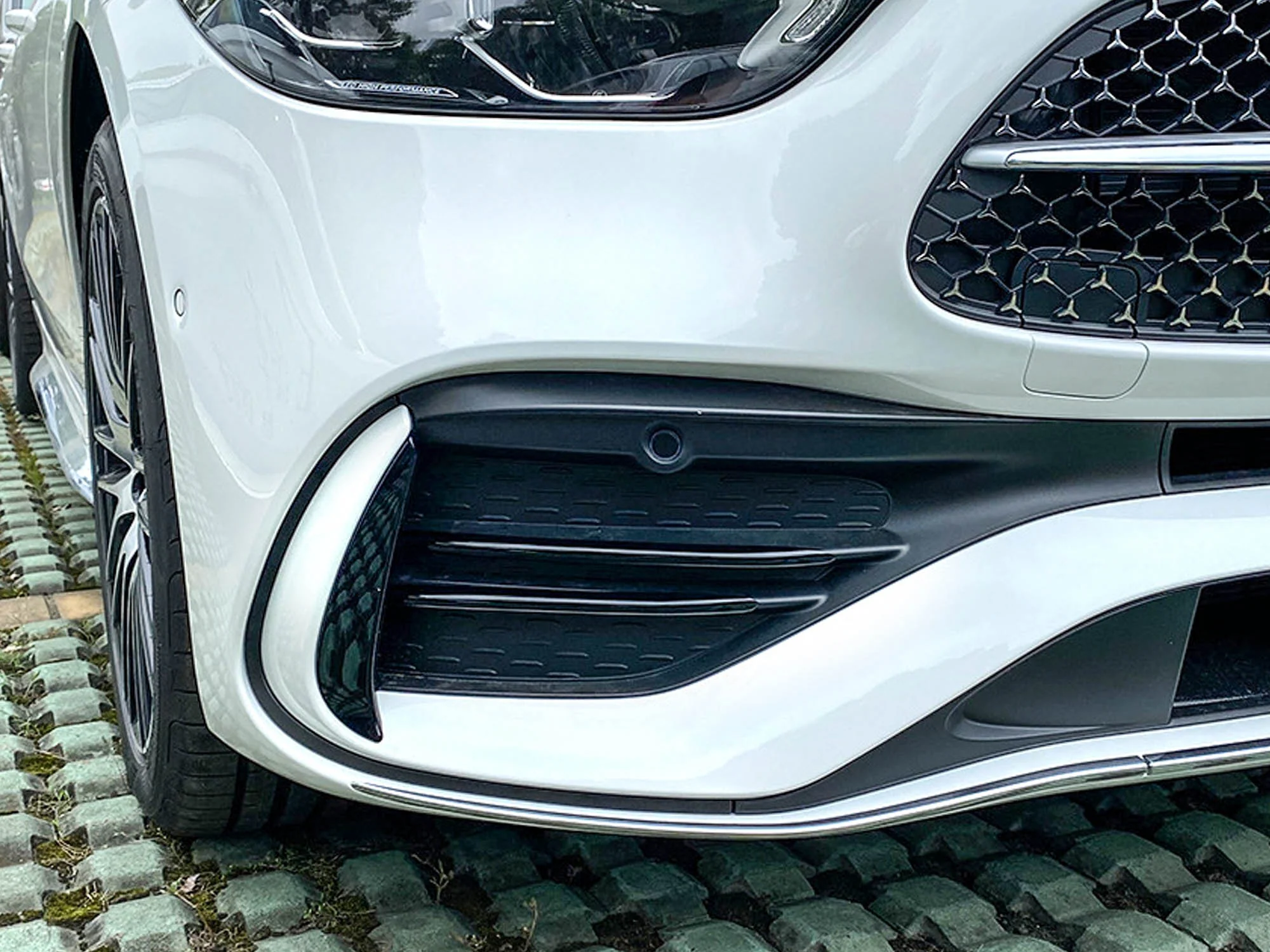 Gloss Black Front Bumper Fog Light Cover Trims For Mercedes W206 S206 C200 C300 C43 AMG 2022-2024 - Image 3