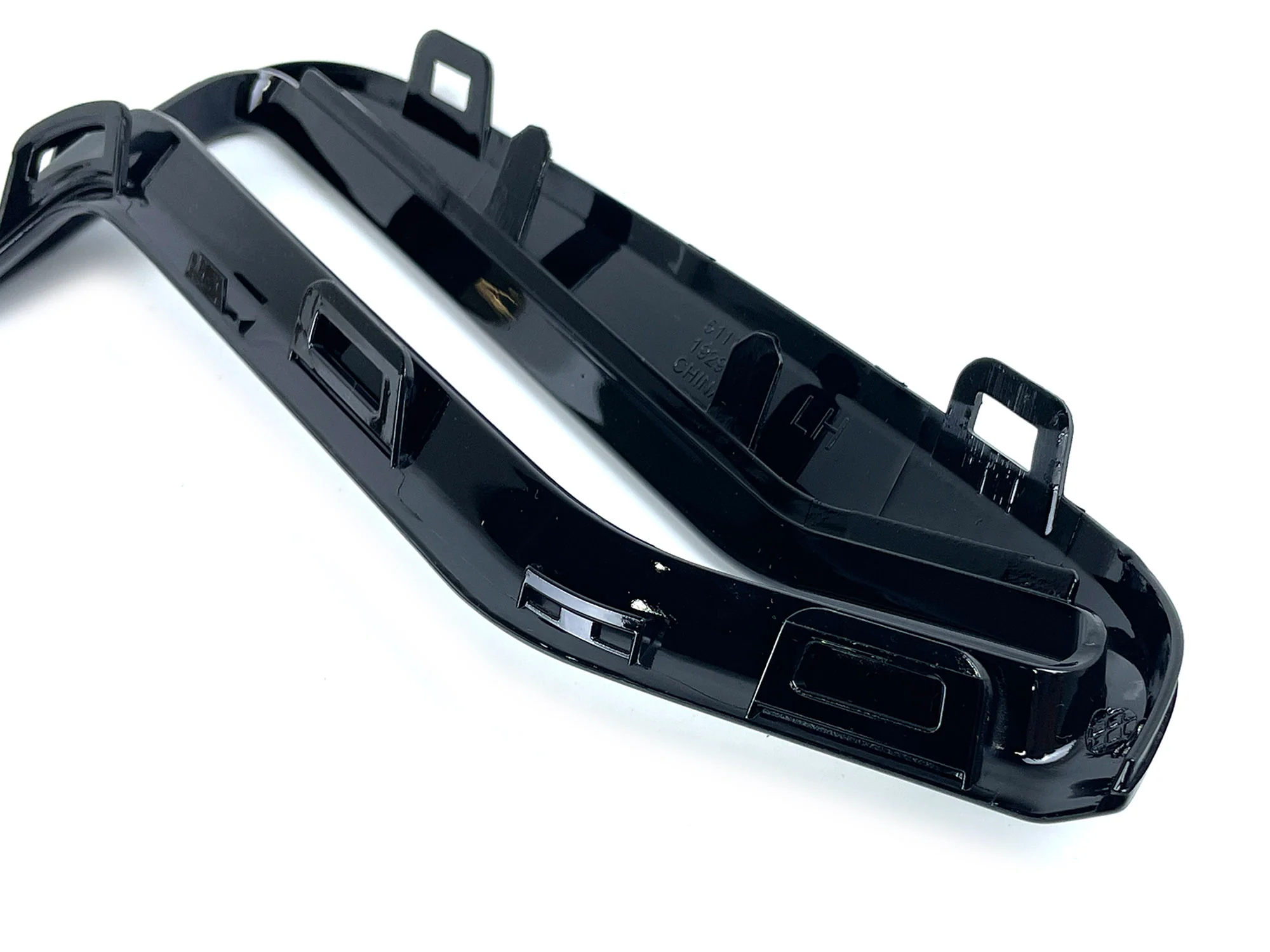 Front Bumper Side Grill Trims Black For BMW 3-Series G20 G21 M340i 2019-2022 - Image 9