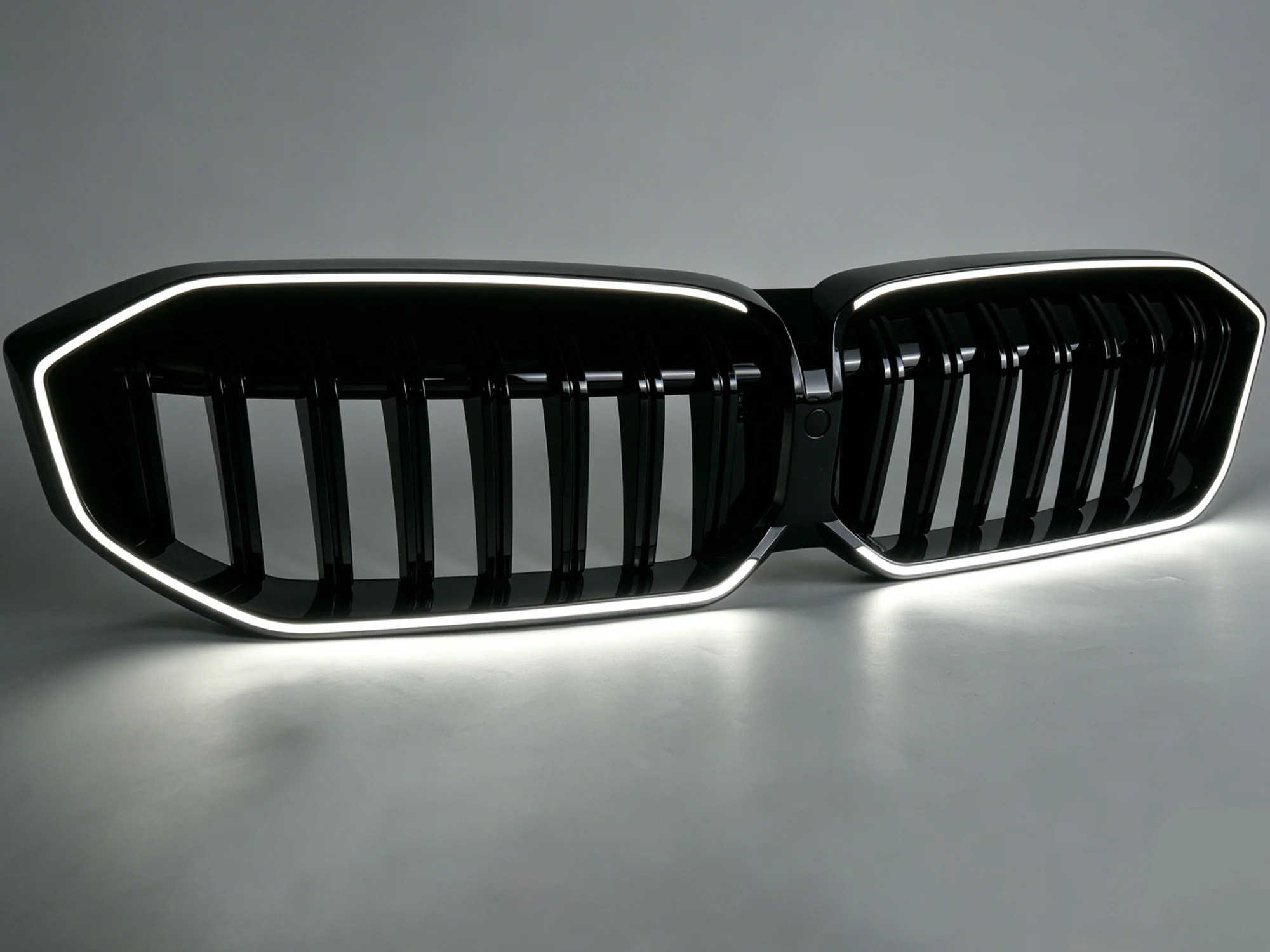 Front Kidney Grille Single Line Grill W/ LED Light For BMW 3 Series G20 2023-2026 Gloss Black - Image 3