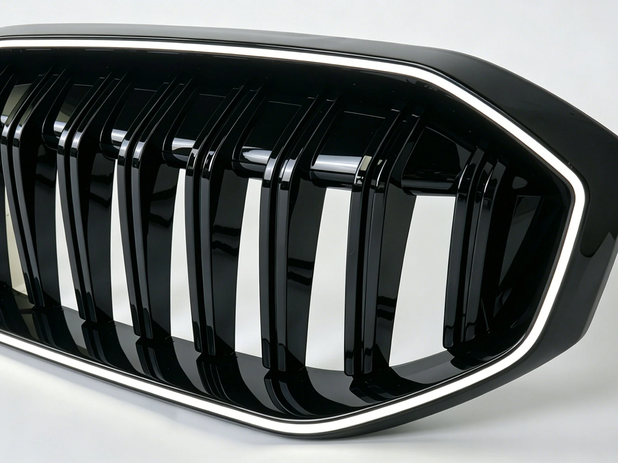 Front Kidney Grille Single Line Grill W/ LED Light For BMW 3 Series G20 2023-2026 Gloss Black - Image 4