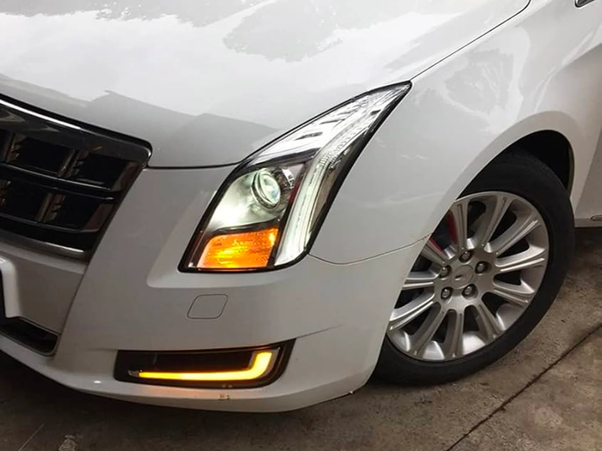 Front LED Fog Lamps Daytime Running Light w/Controller for Cadillac XTS 2013–2017 - Image 2