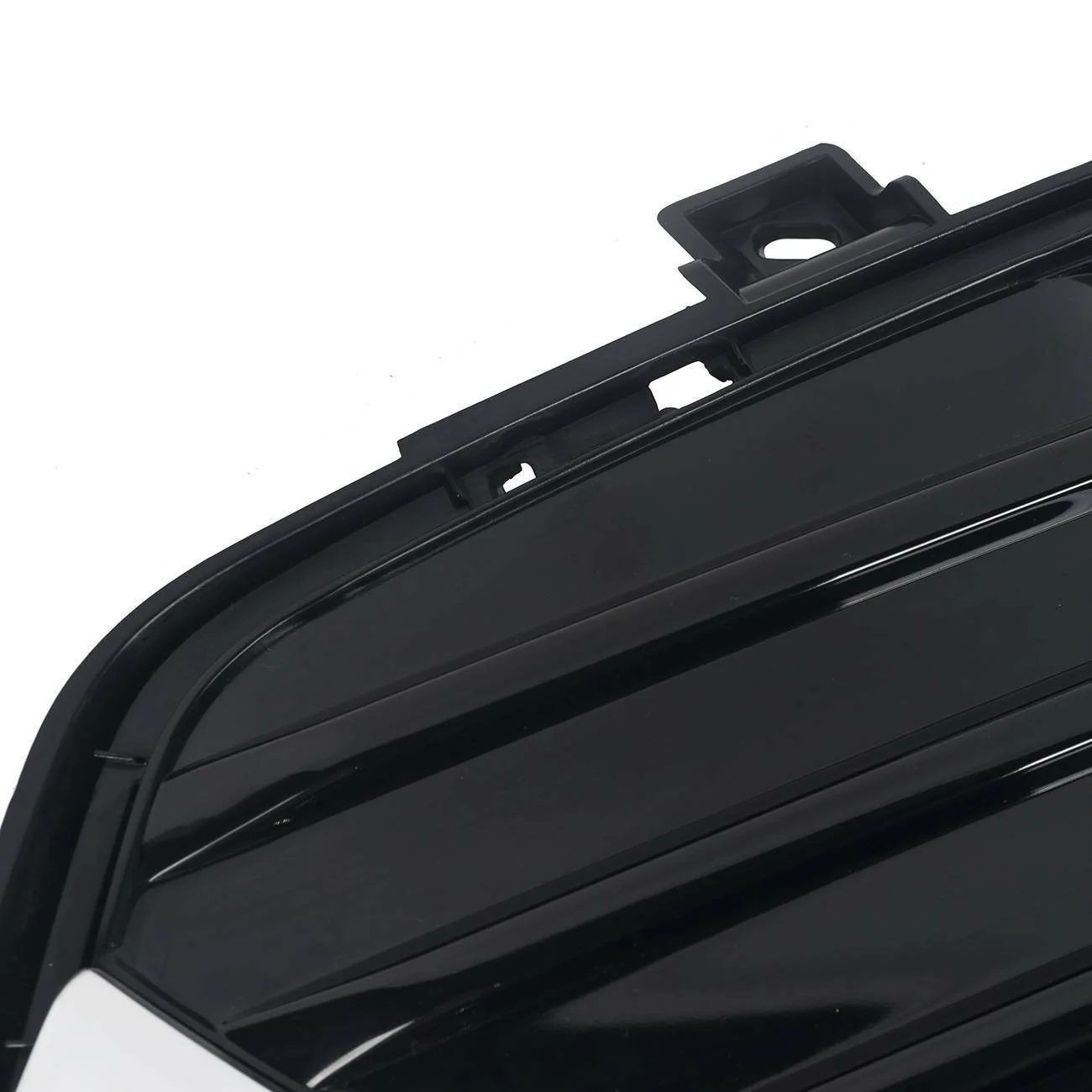 Front Bumper Fog Light Cover Bezels For Cadillac XT5 2017-2019 - Image 4