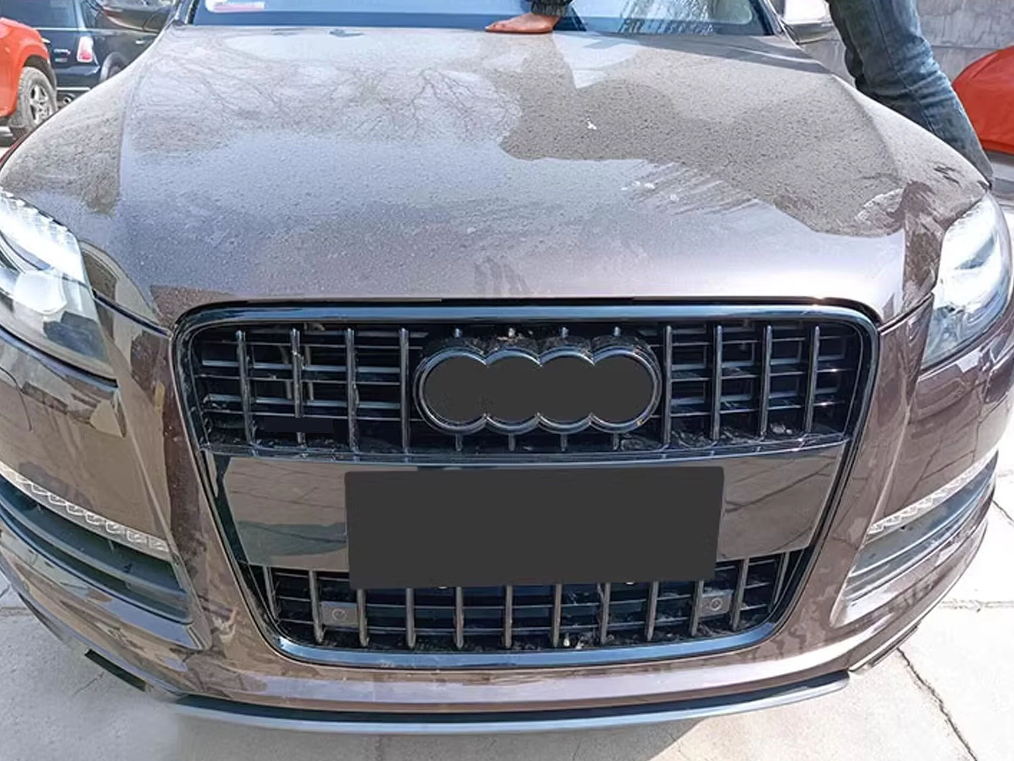 Gloss Black Front Upper Grille for Audi Q7 2007-2015 Premium/Prestige/S-Line - Image 4