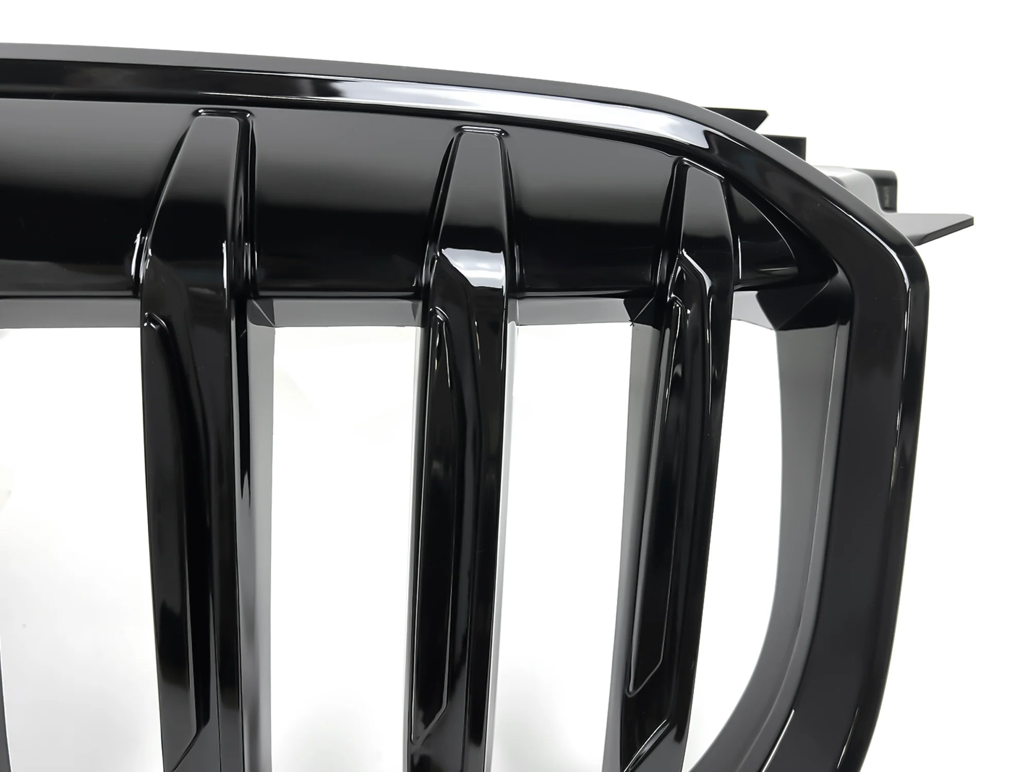 Gloss Black Front Kidney Grille for BMW X1 U11 U12 2023+ - Image 6