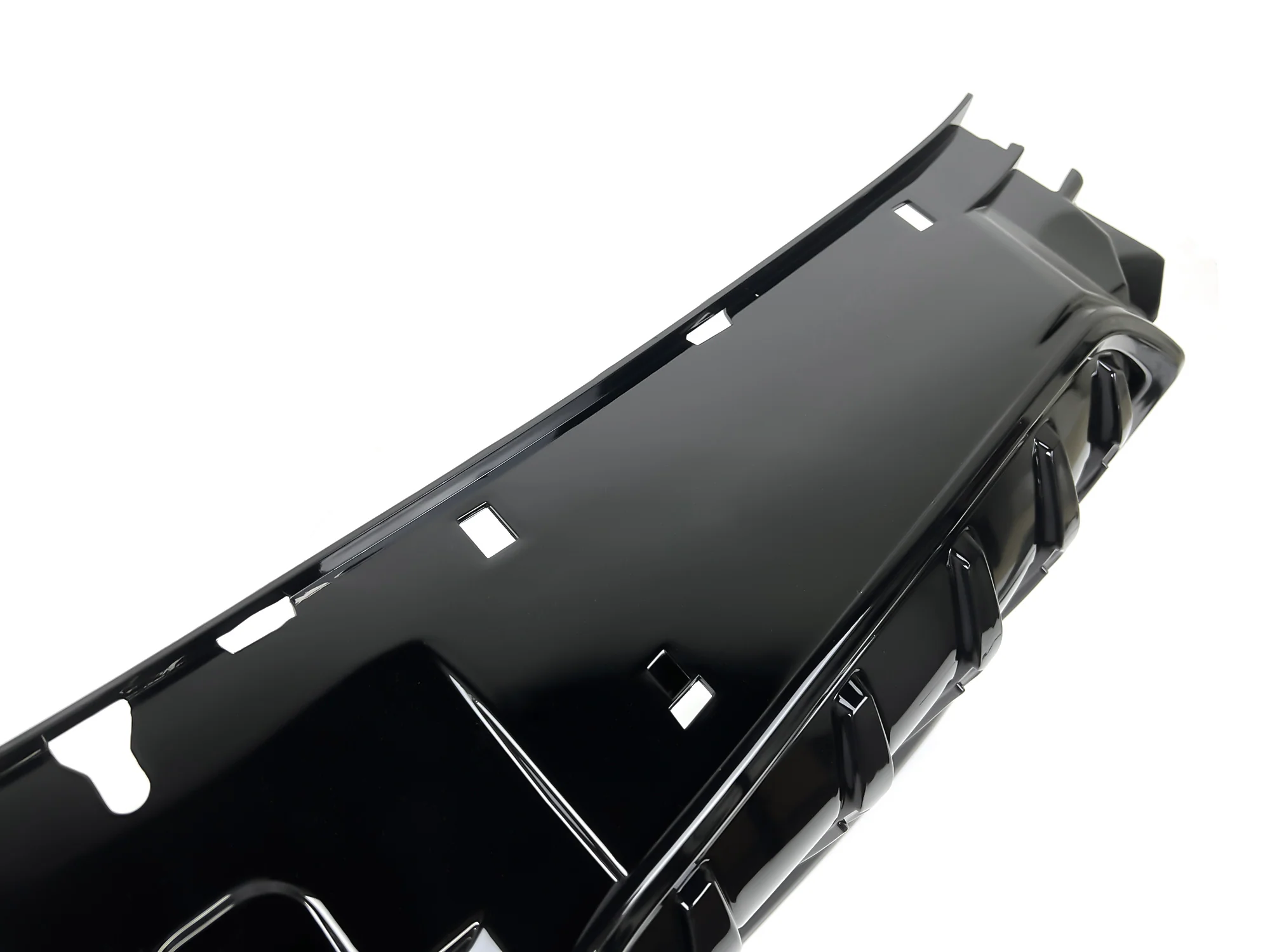Gloss Black Front Kidney Grille for BMW X1 U11 U12 2023+ - Image 8