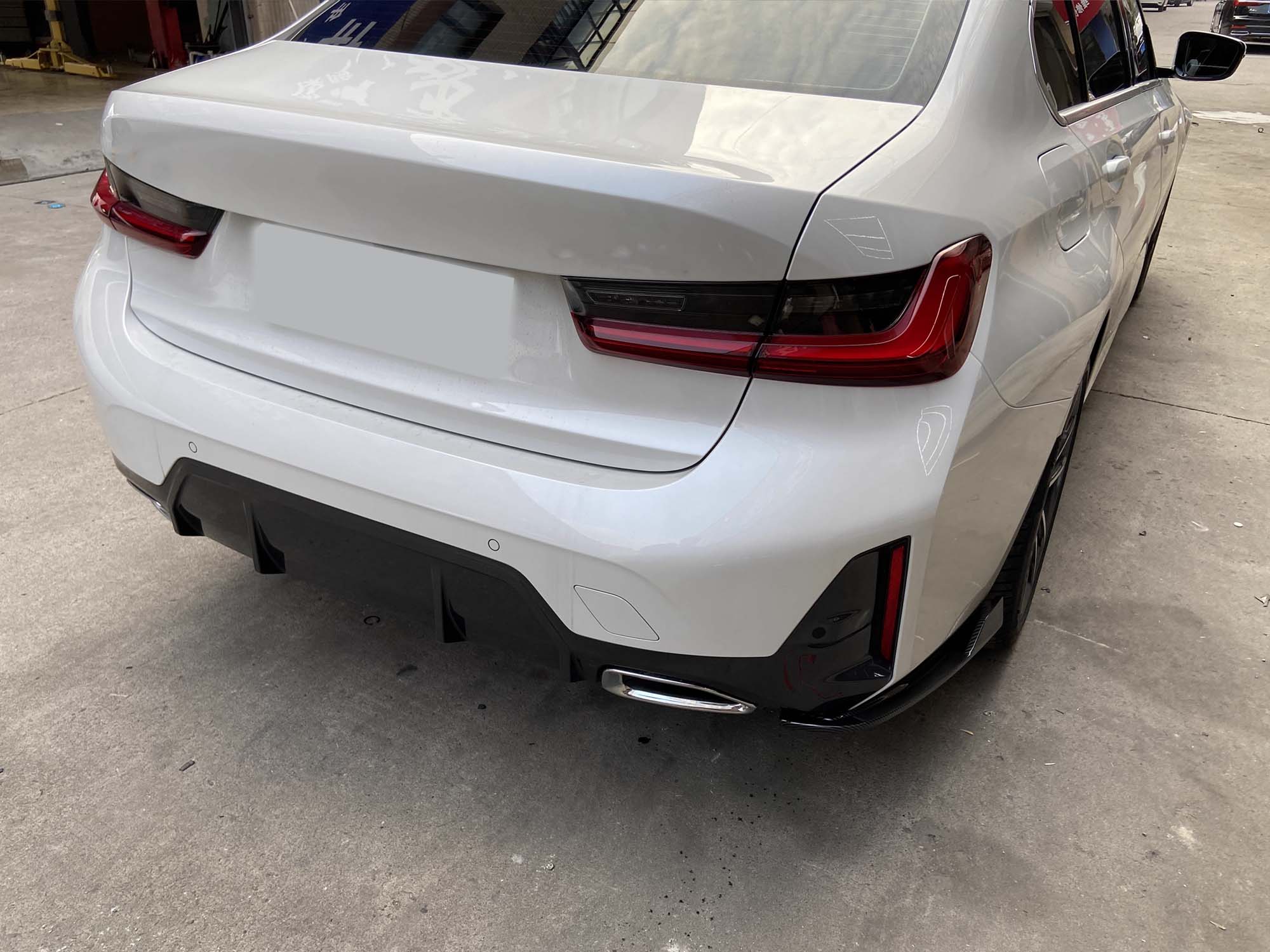Gloss Black Rear Bumper Side Splitter for BMW 3-Series G20 M340i 2023 2024 - Image 3