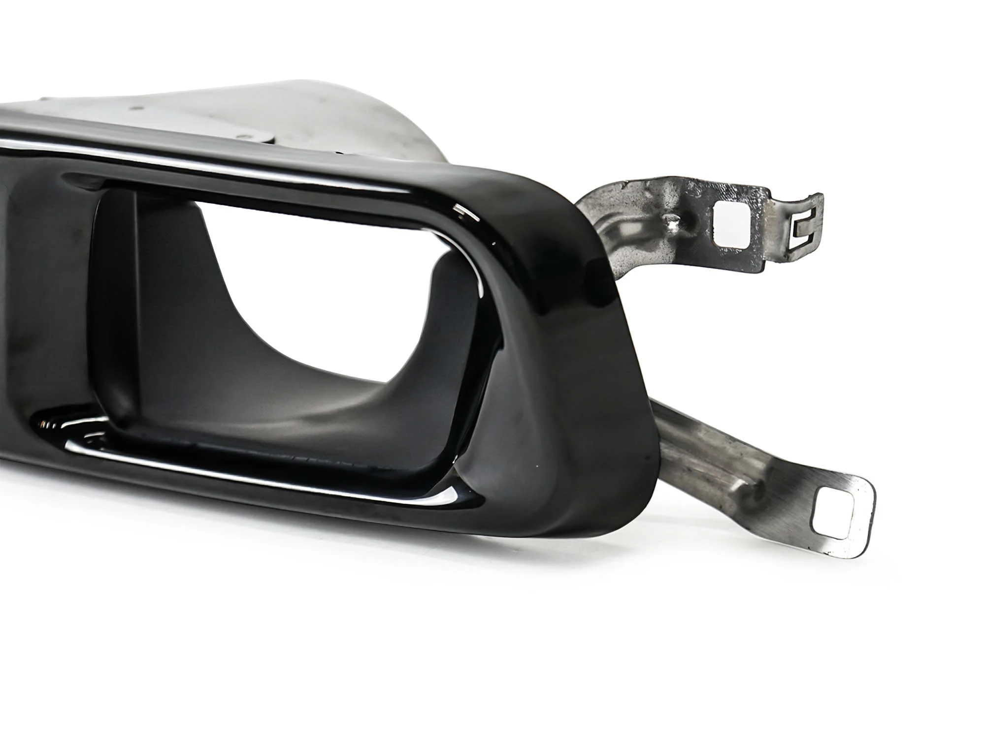 Gloss Black Rear Exhaust Tips for BMW 7 Series M Sport G11/G12 2016–2019 - Image 7
