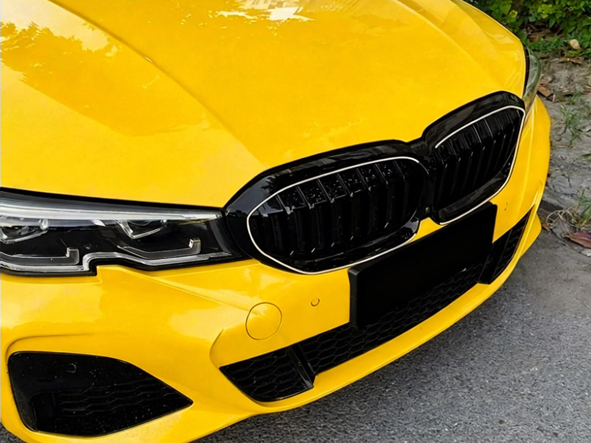 Glossy Black Front Kidney Grille W/ LED For 2019-2022 BMW G20 330i M340i - Image 3
