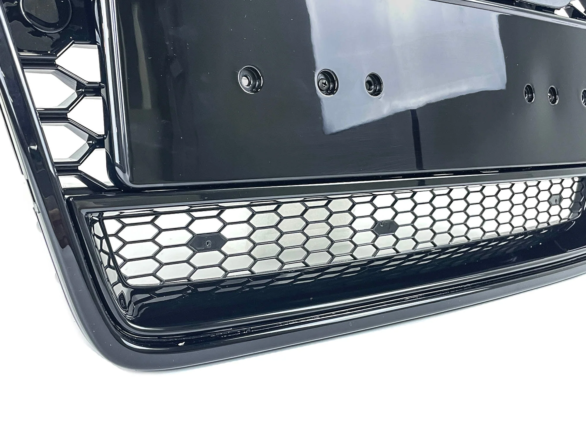 Gloss Black Honeycomb Front Grille For Audi A4 B7 Non-S-Line 2005–2008 - Image 9