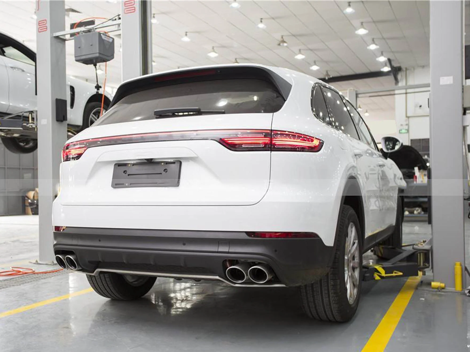Silver Exhaust Muffler Tips For Porsche Cayenne Base 2019-2026 (GAS Only) - Image 5