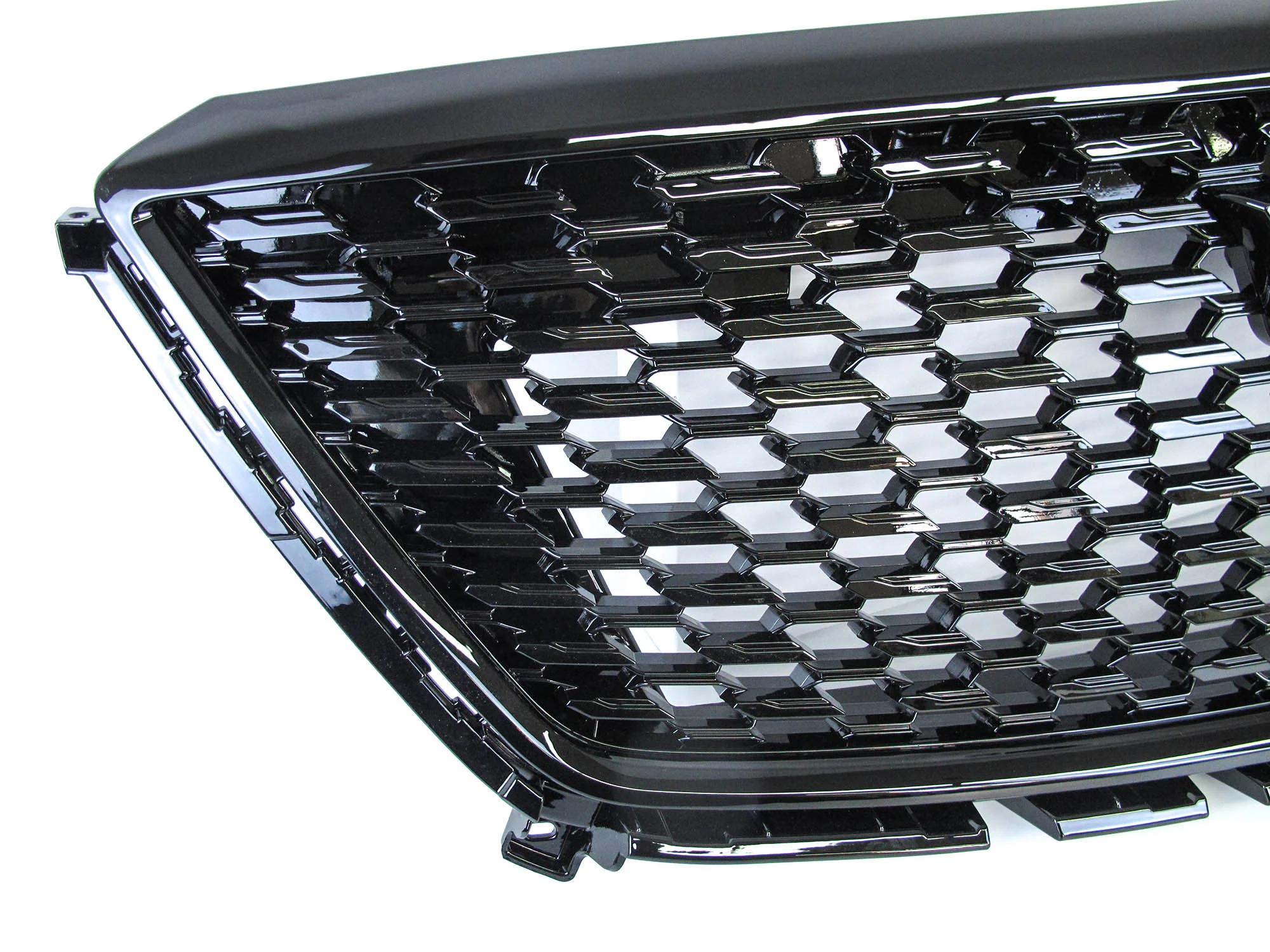 Black Diamond Front Upper Grill Replacement for Cadillac XT5 2020-2024 w/o Camera - Image 7
