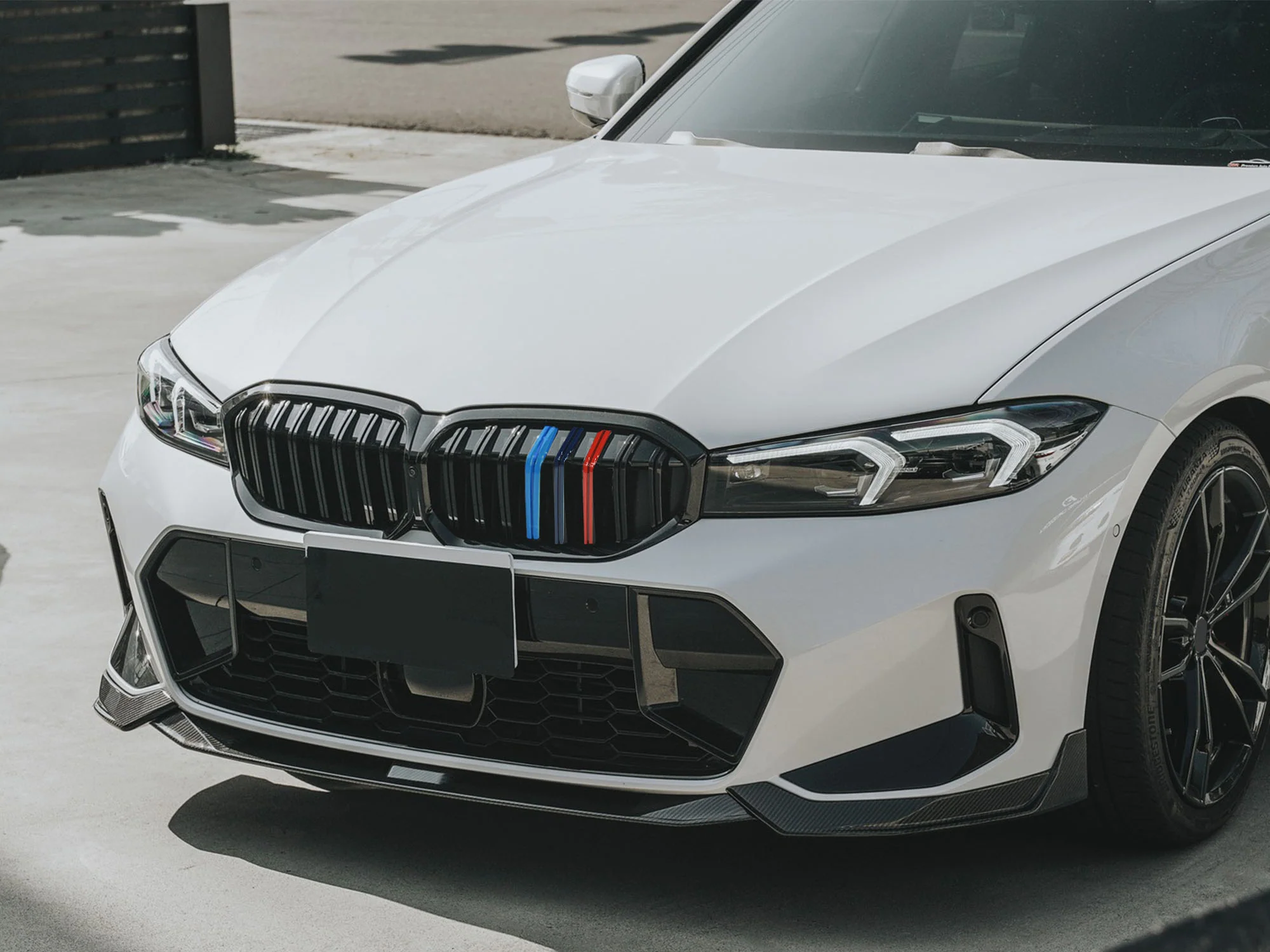 M-Color Front Bumper Grille Gloss Black fit for BMW 3-Series G20 LCI 2023 2024+ - Image 4