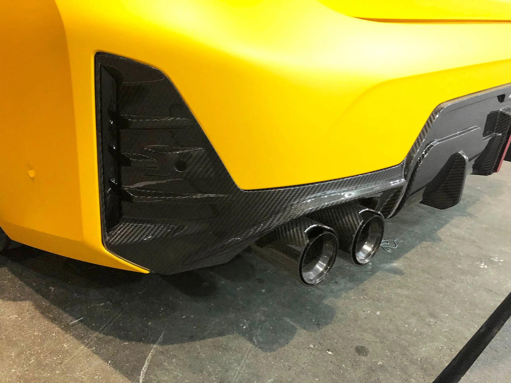 Black Carbon Fiber Stainless Exhaust Tips For 2019-2025 BMW G20 M340i G42 M440i G23 G26 M220i - Image 3
