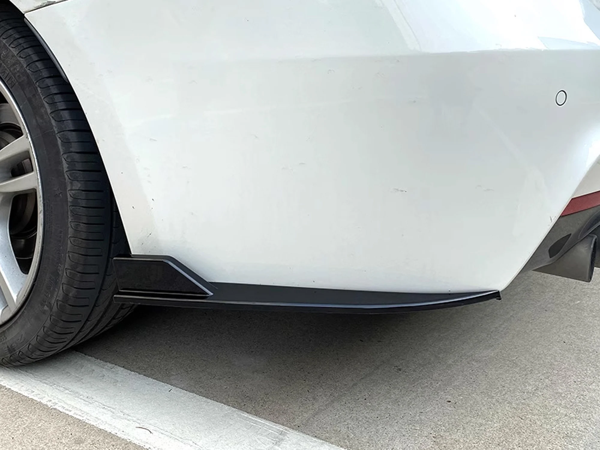 Rear Bumper Splitter Glossy Black For BMW F30 F31 M Tech Sport 2012-2018 bm208 - Image 3