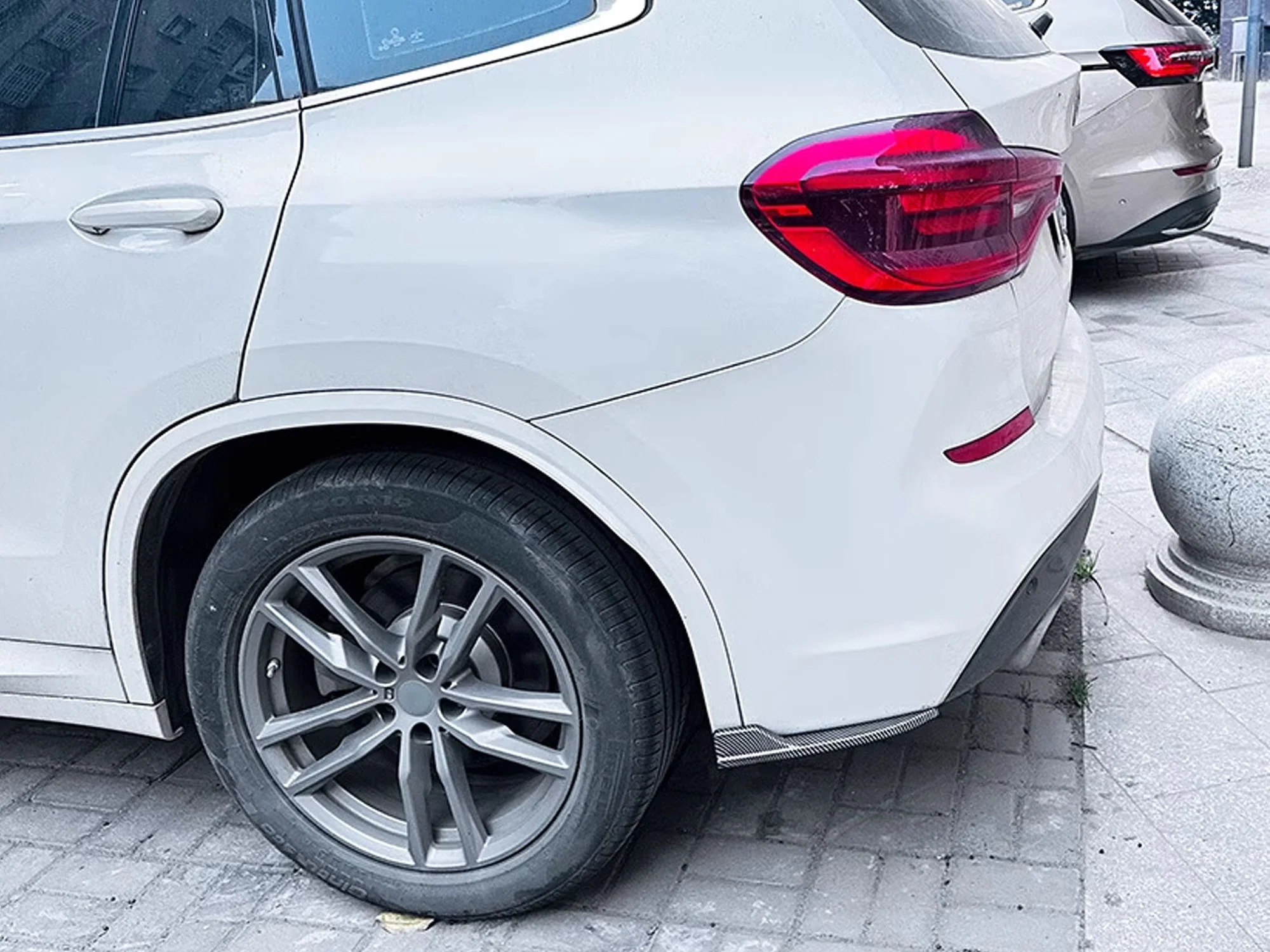 Rear Corner Canards Side Air Splitters Kits For BMW X3 G01 LCI M Sport 2022+ - Image 3
